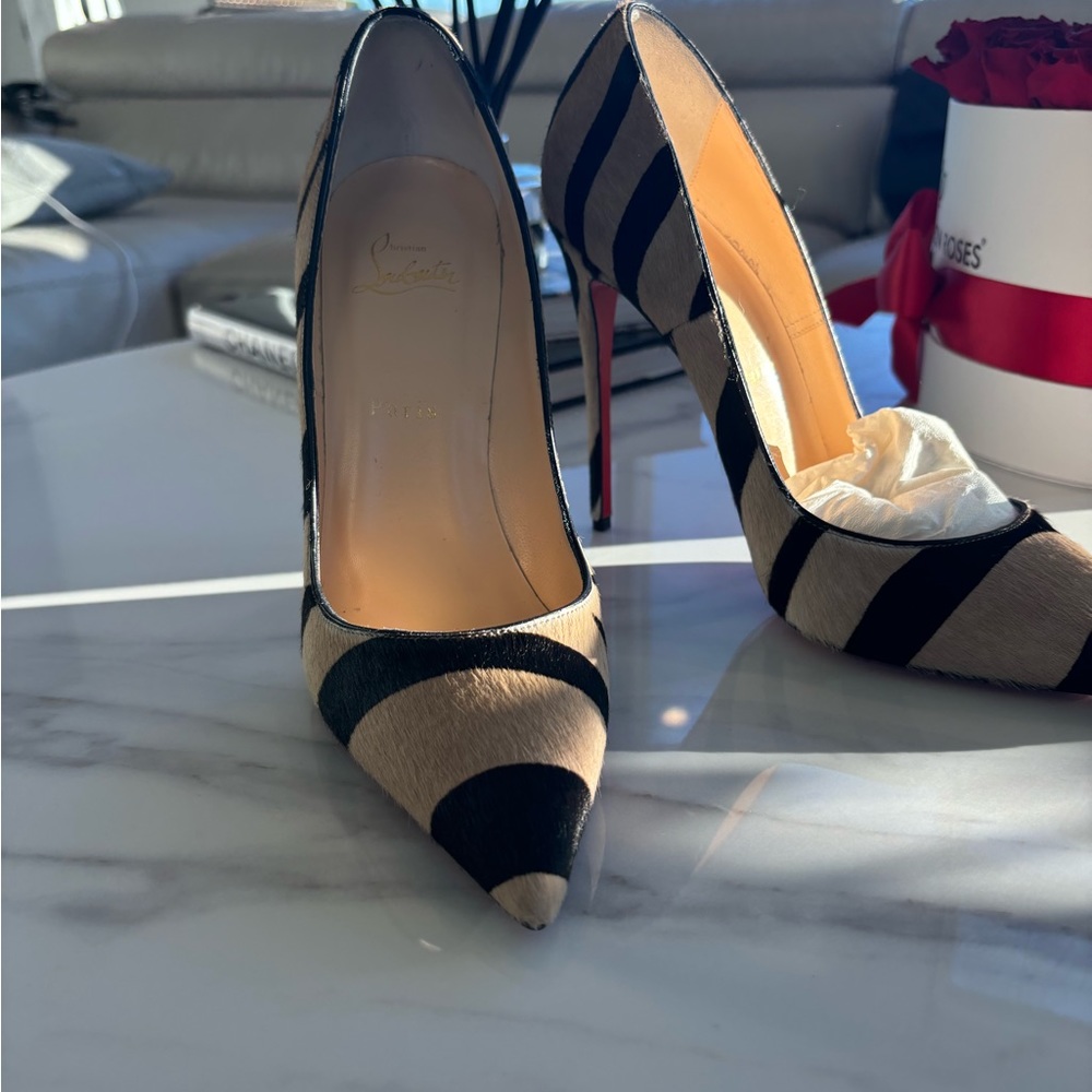 Cristian Louboutin “So Kate” 2014 edition